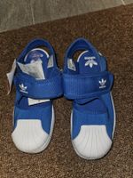 Adidas Superstar Sandalen Gr 33 Neu mit Etikett