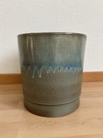 Blauer Keramik Übertopf