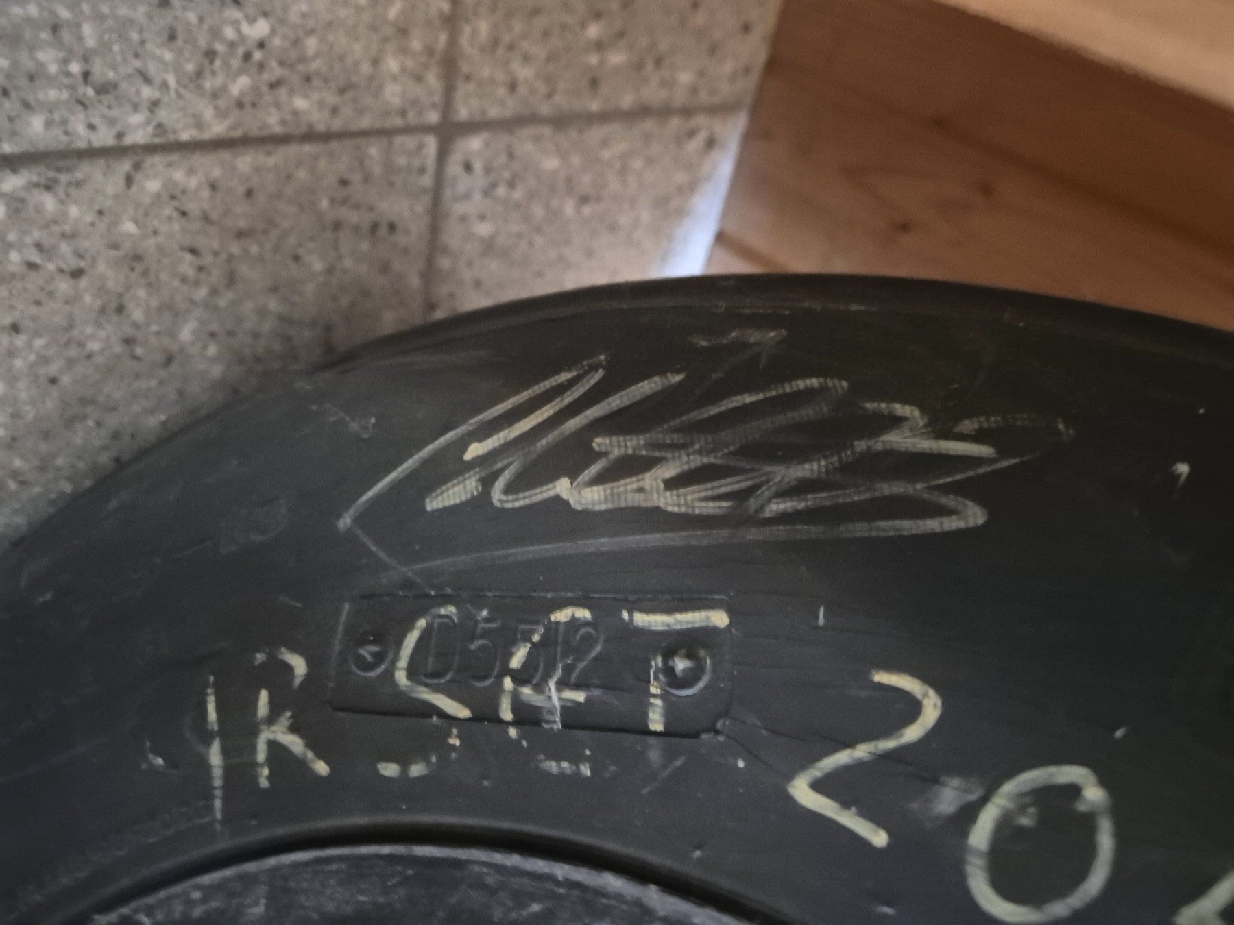 Autografi: Original Rad Sauber C13 mit Unterschriften – Usato da Hölstein venduto da Raurach0 1