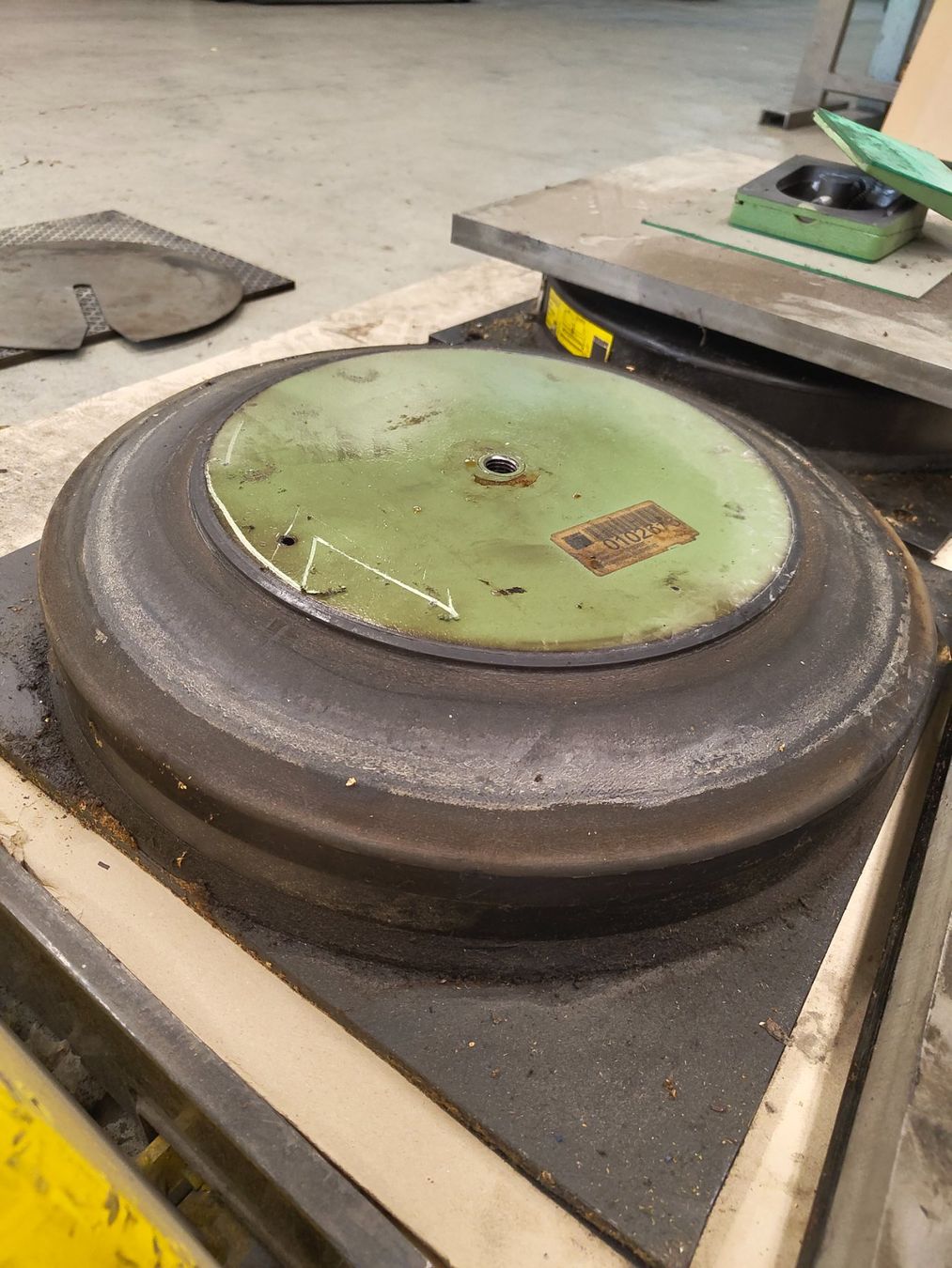 Altro per industria metallurgica: Trumpf Schwingungsdämpfer – Usato da Hildisrieden venduto da eLuterbachAG