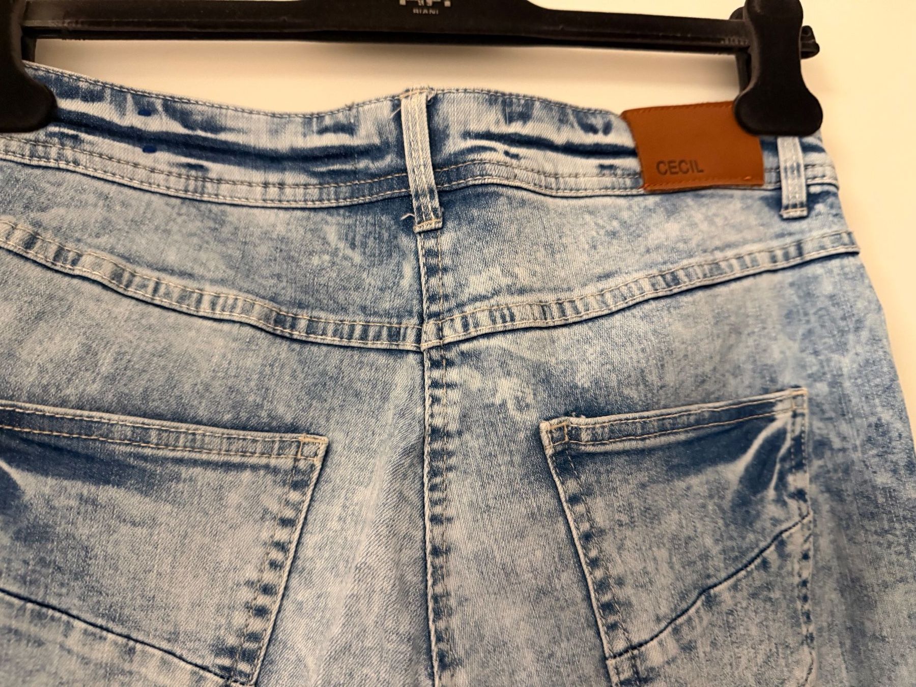 Cecil Jeans: Damen Jeans Shorts Bermuda CECIL Grösse 28 – Nuovo (secondo la descrizione) da rheineck venduto da norwegianwood52 3