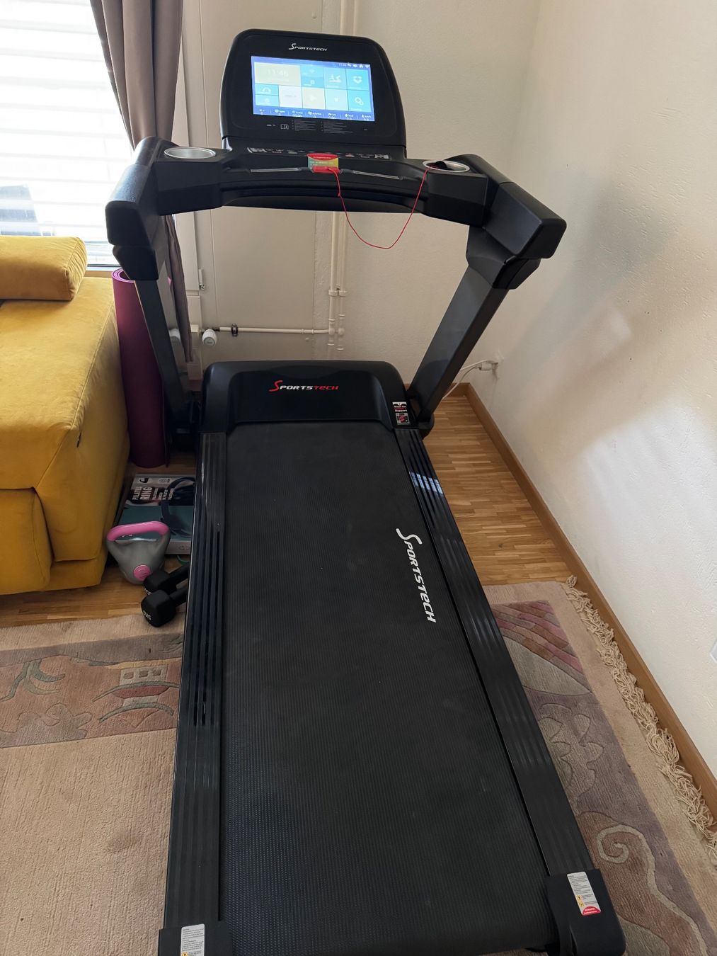 Sportstech Hometrainer: Treadmill SPOTSTECH F75 – Gebraucht aus Widen von hoe_dy9r