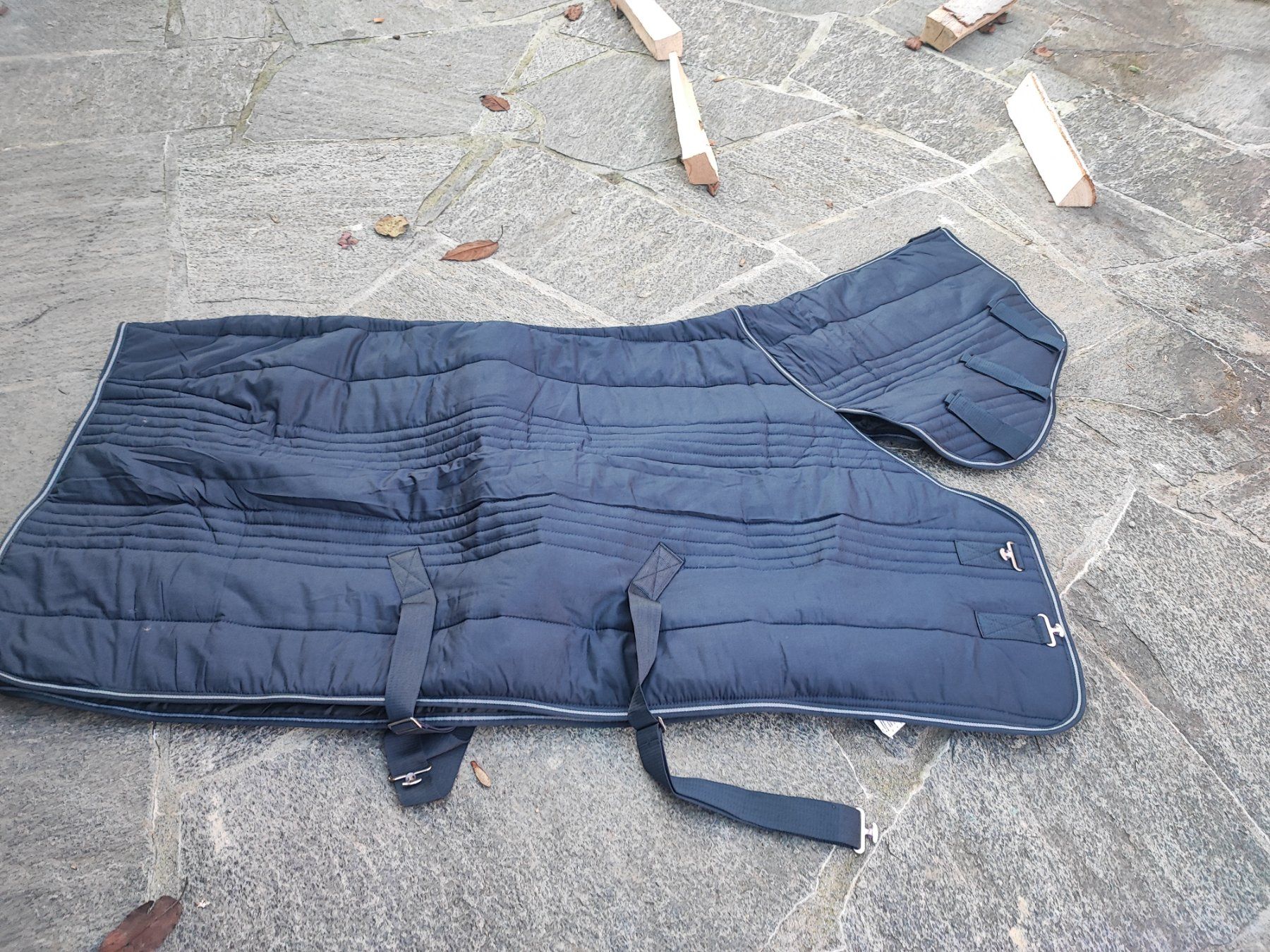 Coperte: Horze Winterdecke mit halsteil 300g   115cm – Nuovo (secondo la descrizione) da Beinwil am See venduto da stephanielarsen