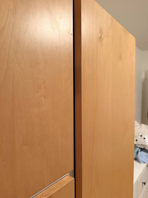 Schränke: Gratis Schrank / Stauraumschrank zu verschenken  – Gebraucht aus Zürich von Hackiko 2