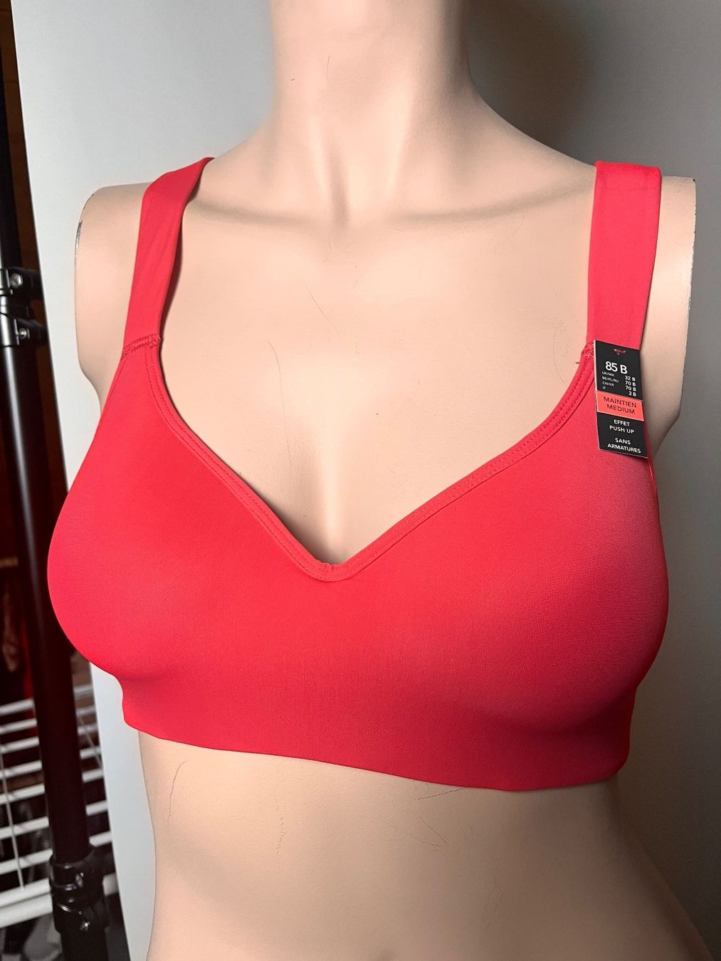Etam Altra biancheria intima: Be+ by ETAM, Push-Up-Bralette, Grösse 70B, Farbe Rot – Nuovo e nell'imballaggio originale da Rudolfstetten venduto da gst_g7xl