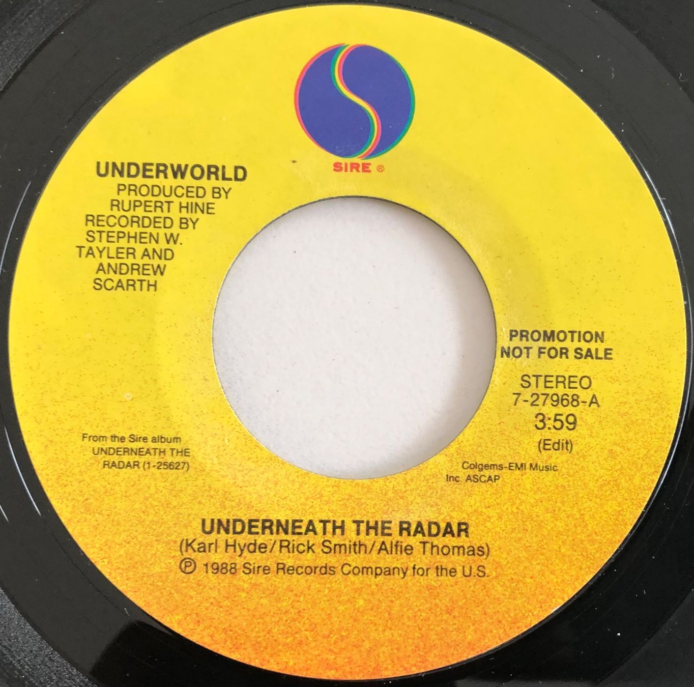 Dischi in vinile: UNDERWORLD - UNDERNEATH THE RADAR – Usato da Poliez-Pittet venduto da Newtown-Records 2