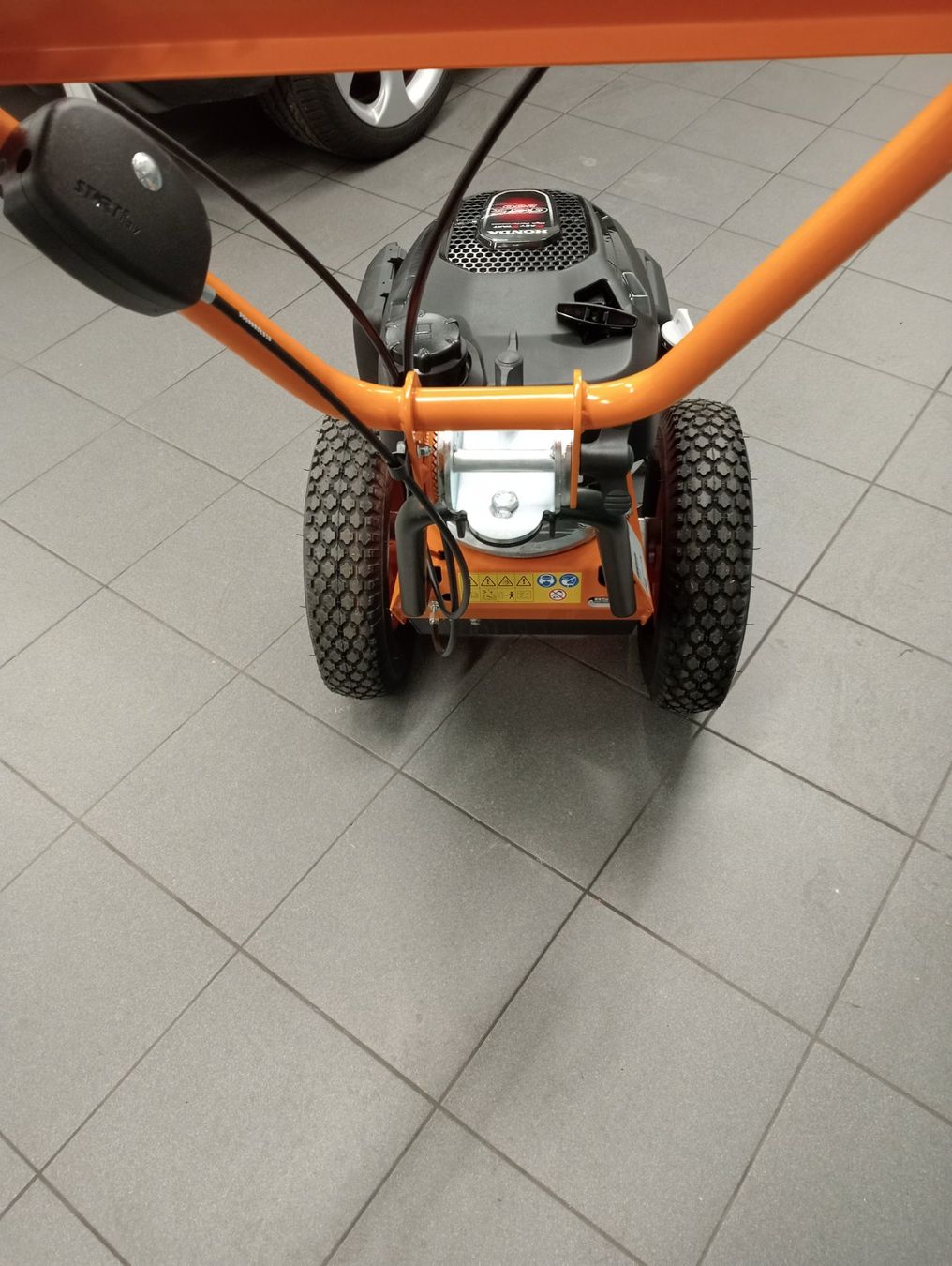 Tutte le macchine: AS60 WeedHex Unkrautbürste 60cm – Nuovo e nell'imballaggio originale da Rüegsbach venduto da Garage3418 3