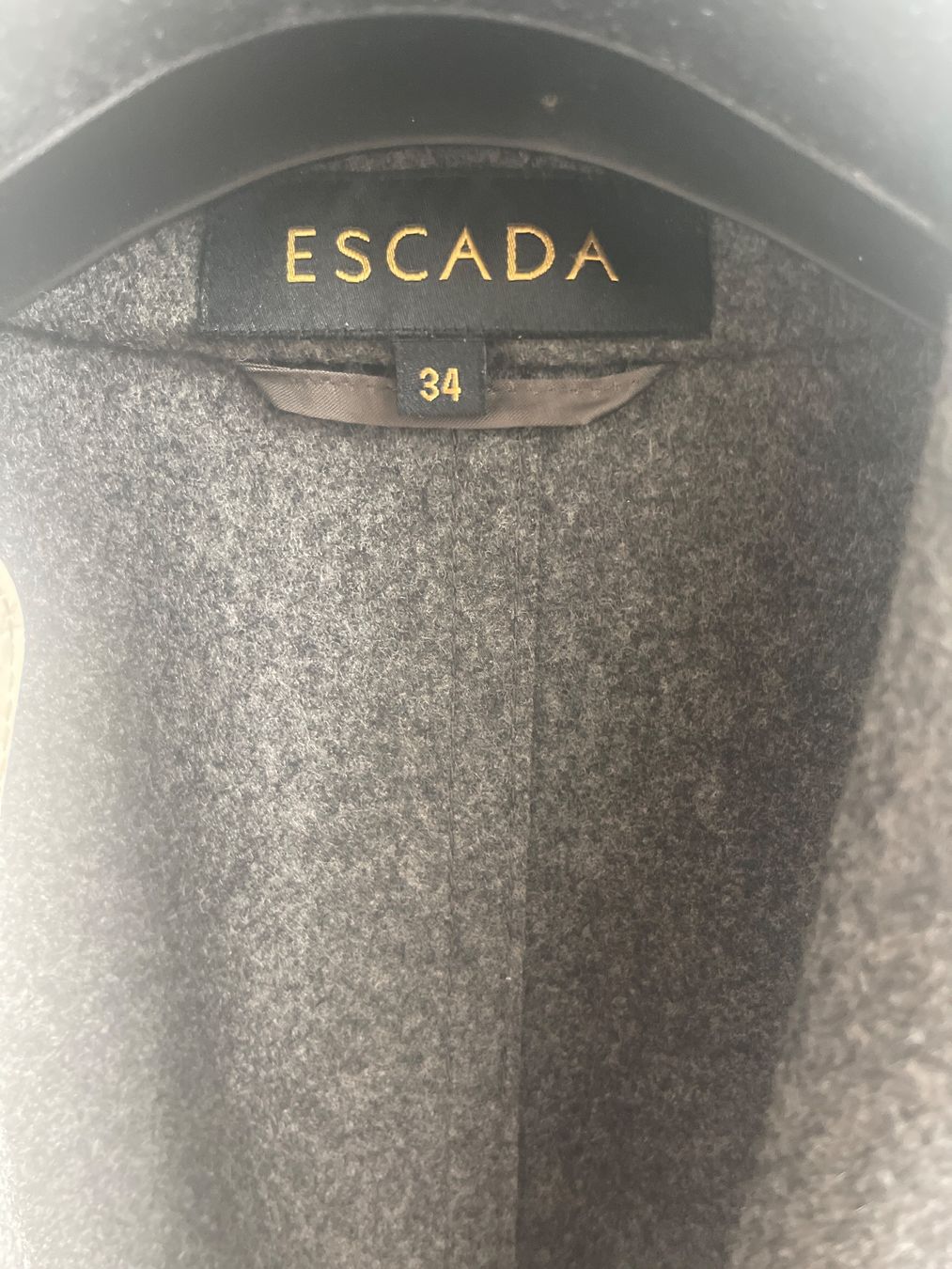 Escada Giacche: Flanell-Blazer ESCADA, hand-painted size 34 – Usato da Zürich venduto da happypascha 1