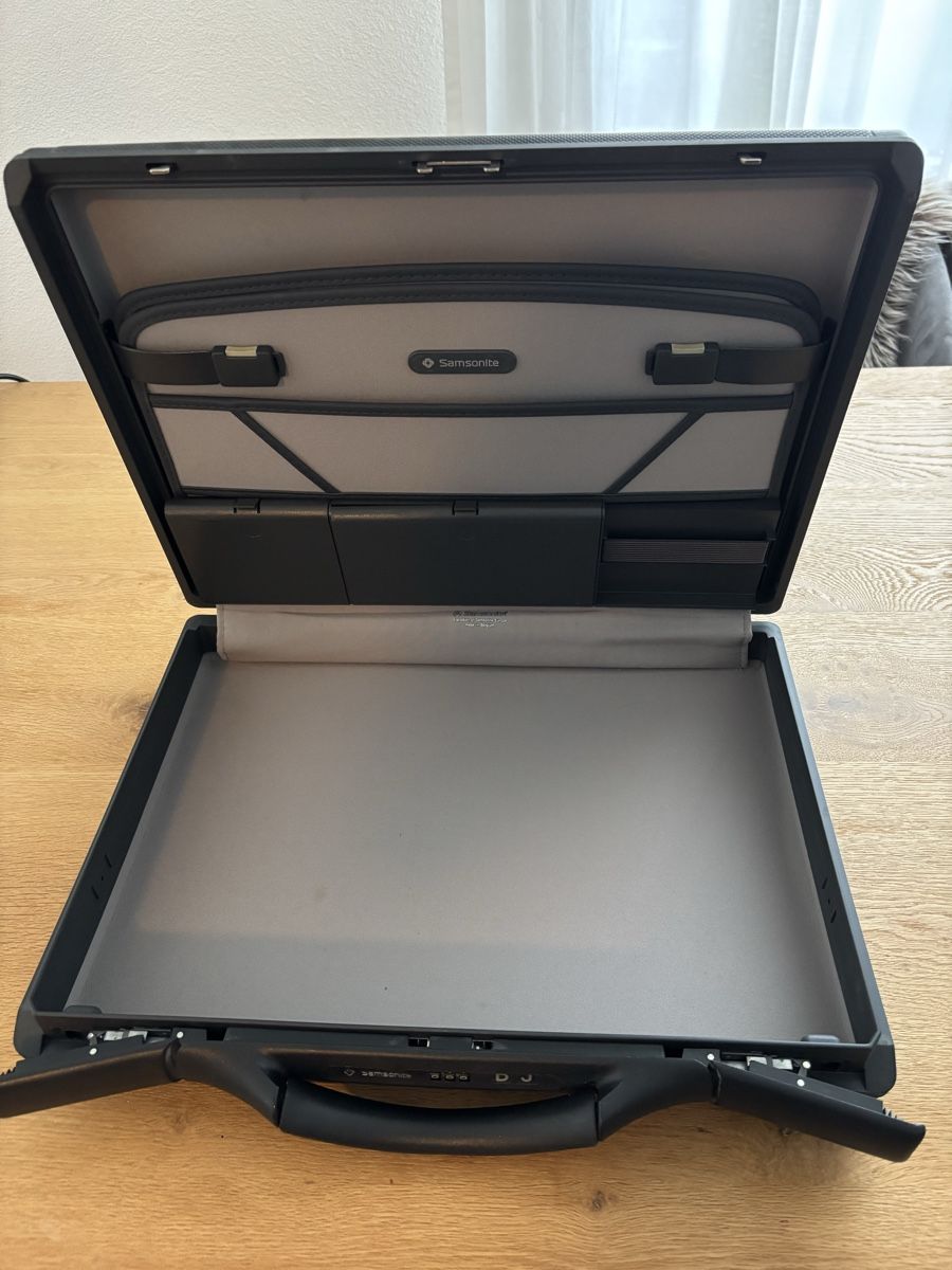 Samsonite Valigie: Samsonite Koffer – Usato da Zug venduto da Deks 3