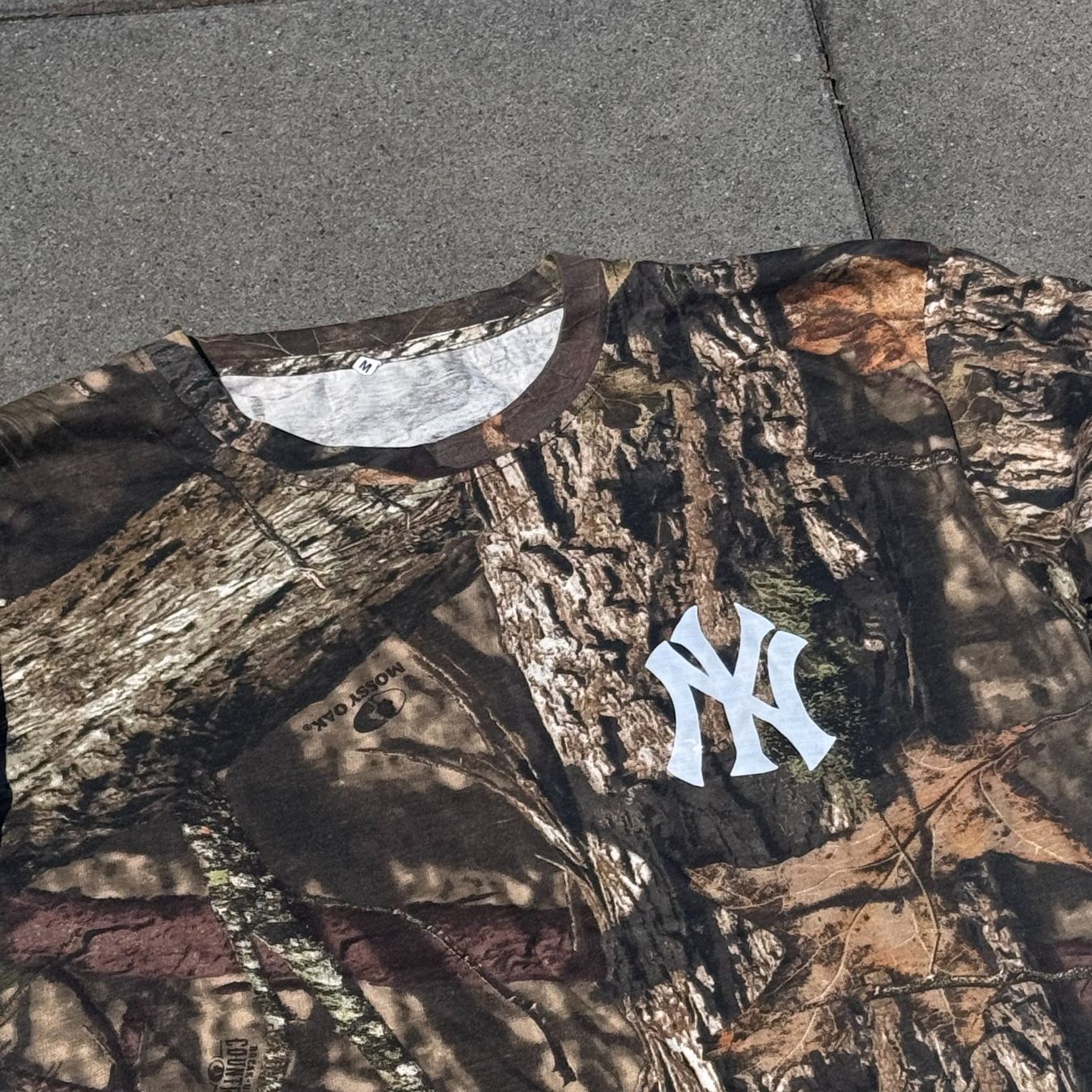 T-Shirts: Yankees custom made camouflage light longsleeve – Gebraucht aus St. Gallen von sourced_limited 1