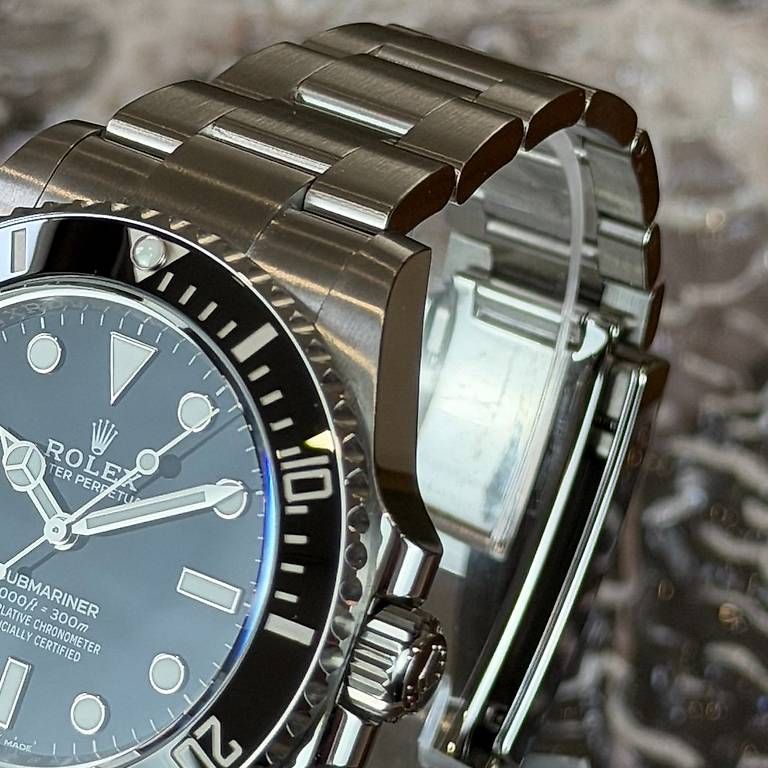 Orologi: Rolex Submariner 41mm 124060 – Usato da Genève venduto da minty.watches 3
