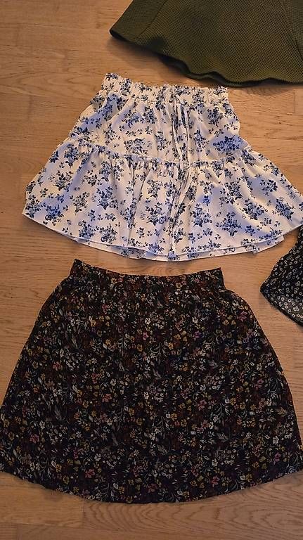 Lots de vêtements: Damenröcke Kleiderpaket – D'occasion à Arbon par sunneshi22 2