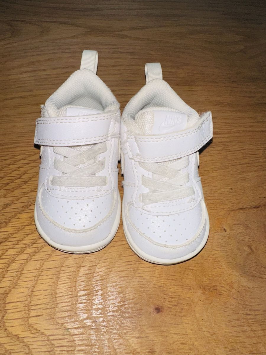 Nike Scarpe per ragazzi: Nike Lauflernschuhe, Gr. 18.5, Weiss - Top – Usato da Wettingen venduto da hak_52m8 1