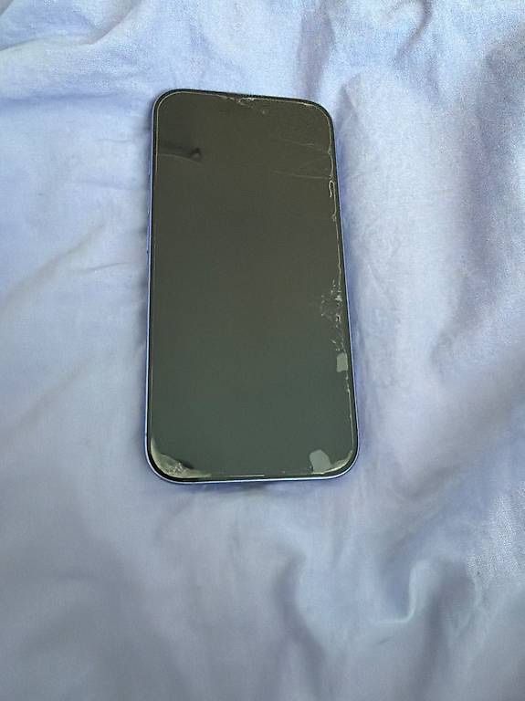 Apple Handys / Smartphones: Iphone 16 – Gebraucht aus Zollikerberg von Andrea_2003