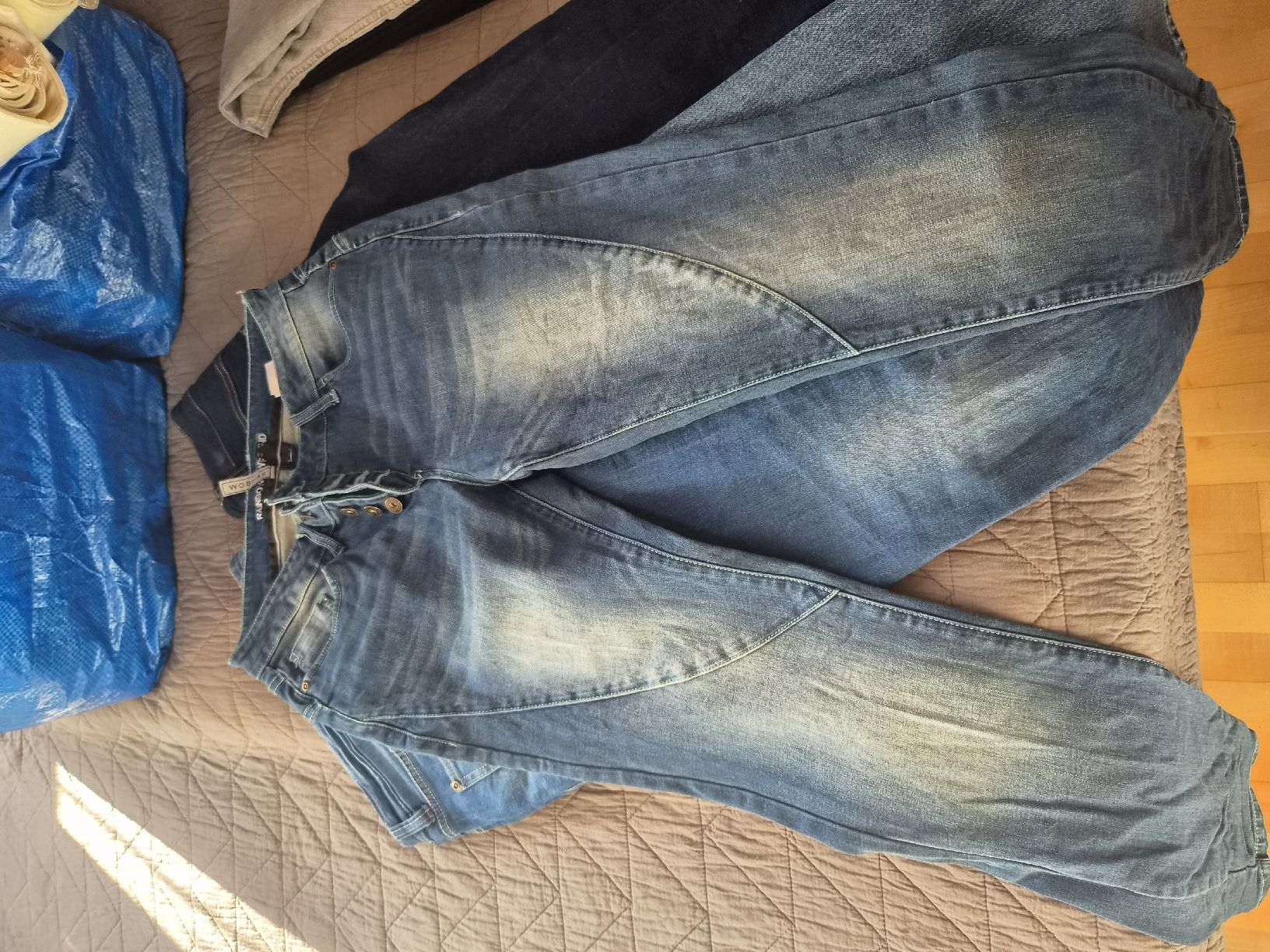 Pantaloni: Jeans Bundle – Usato da Sigriswil venduto da Aline_87 4