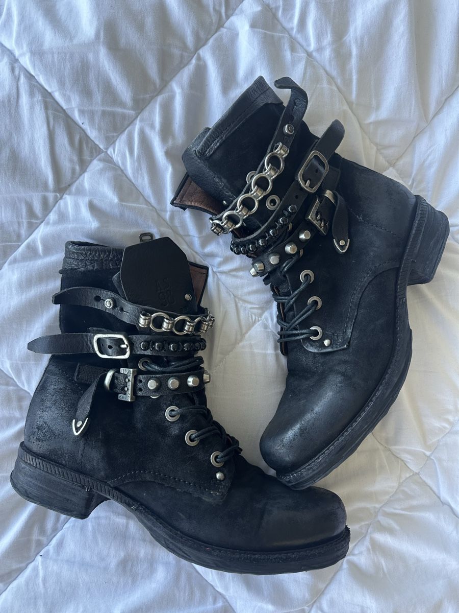 A.S.98 Scarpe da donna: AS 98 Black Leather Boots, Buckles, Chains, Size 39 – Usato da Zürich venduto da megastored