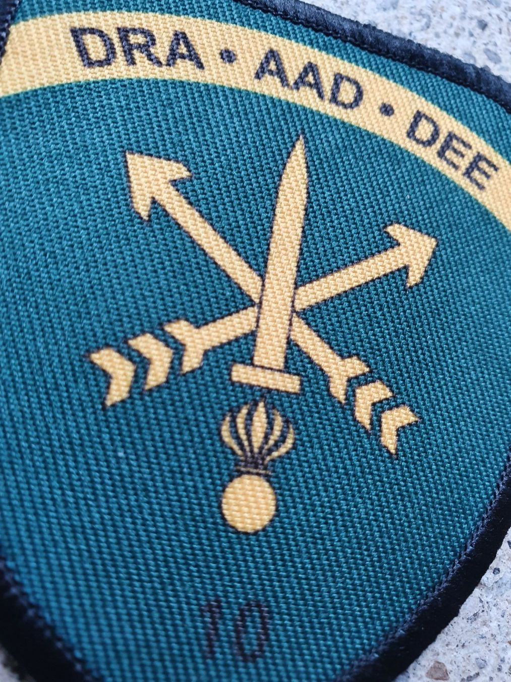 Plaketten & Abzeichen: Badge Spezialkräfte AAD 10 mit klett – Neu (gemäss Beschreibung) aus Riedholz von fr_sIruP 1