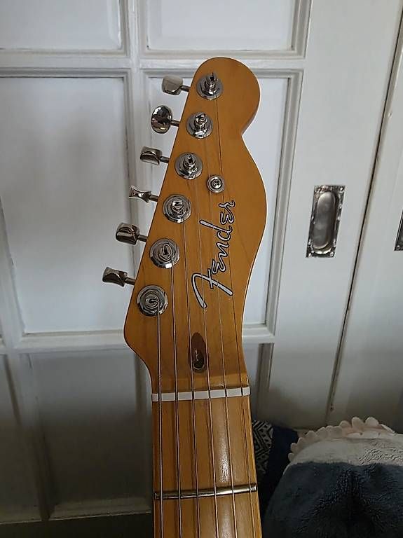 Fender Strumenti musicali: Fender Britt Daniels Thinline Telecaster – Usato da Neuchâtel venduto da Obe_Ne 2