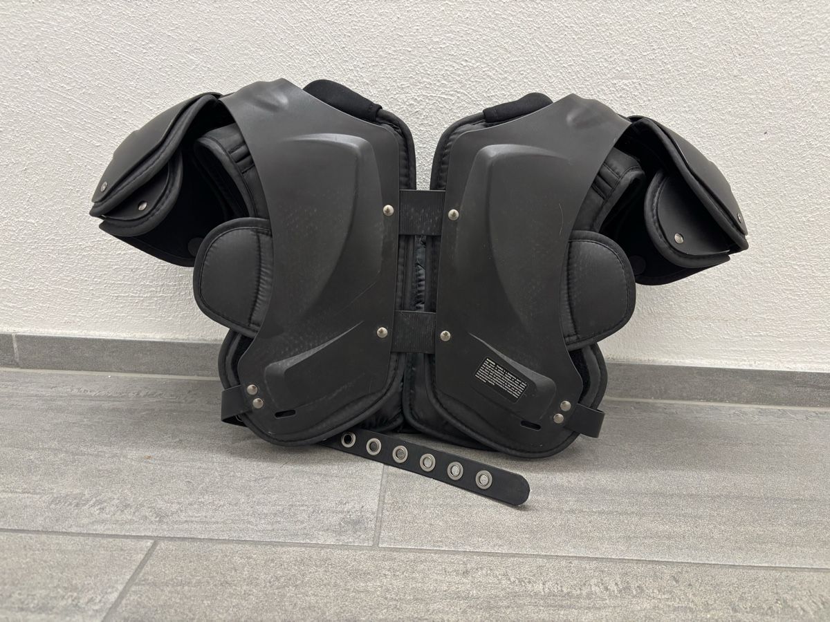 Canottiere & Pantaloni: Schulterpolster XENITH Velocity 2 Grösse S – Usato da Eschlikon TG venduto da fra_yn7f 2