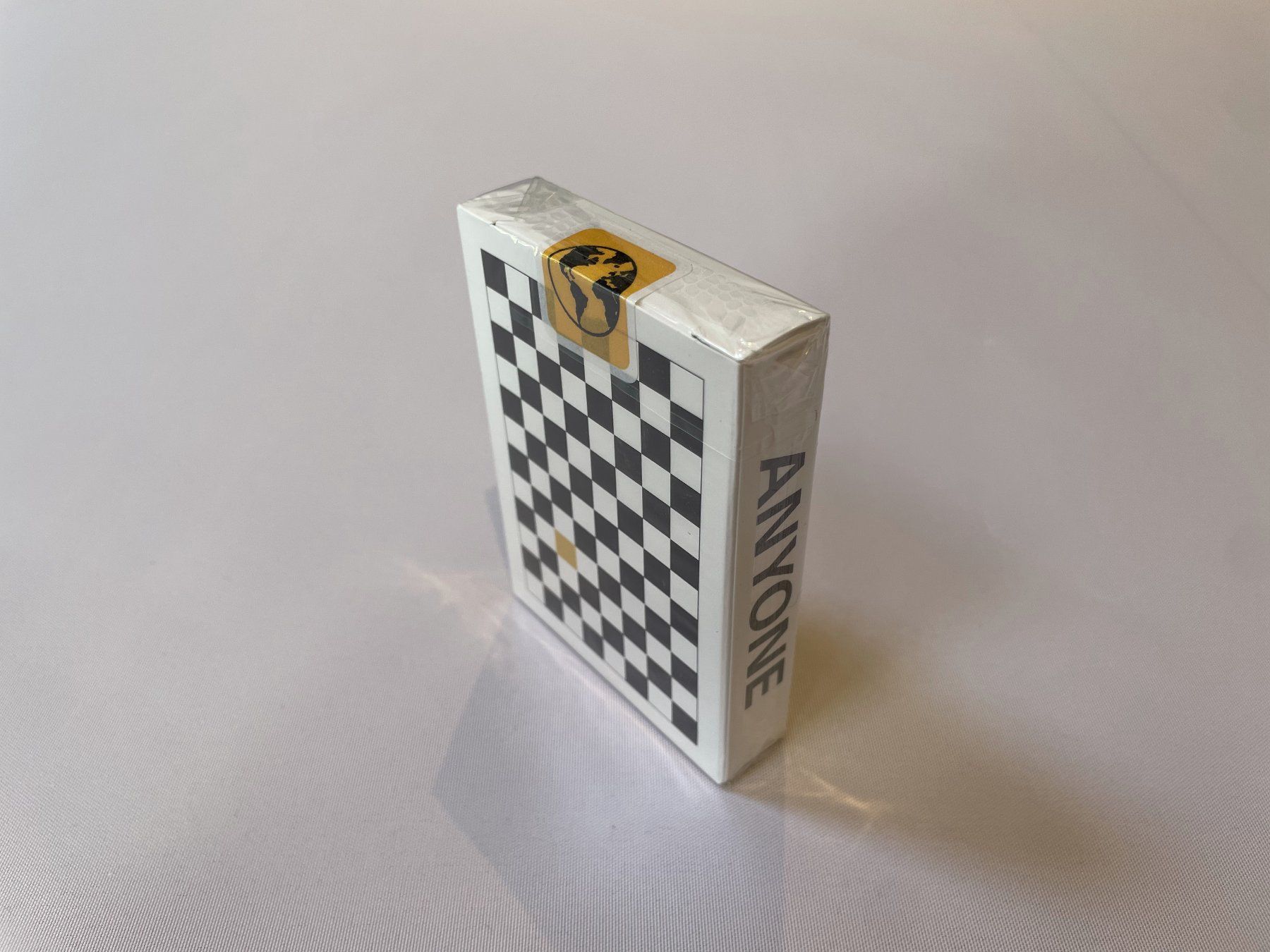 Giochi: ANYONE – Playing cards - Cardistry – Nuovo e nell'imballaggio originale da Vaulruz venduto da BeautifulDecay 4