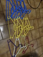 Lot 15 cintres plastiques enfants