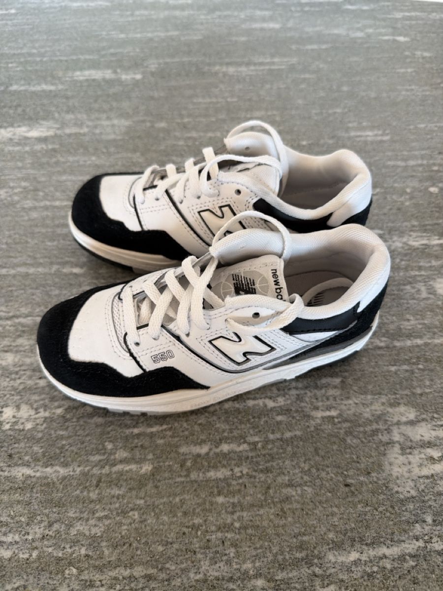 New Balance Scarpe da uomo: New Balance 550 Size 30 – Nuovo (secondo la descrizione) da Meilen venduto da ana_nln9 1