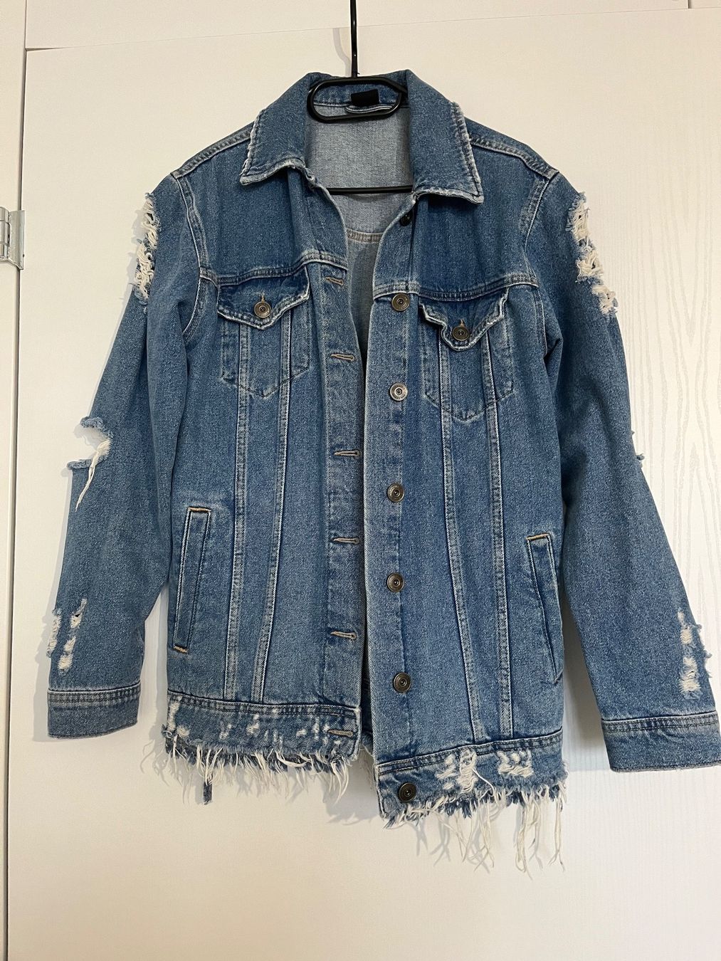 Jacken: Oversive Jeansjacke – Gebraucht aus Gisikon von reena.2231