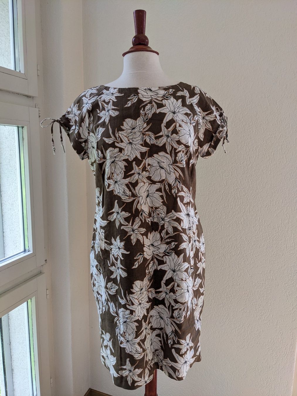 Maddison Vestiti: Maddison 100% Leinenkleid Blumen – Usato da Lengnau AG venduto da Nathi88 1