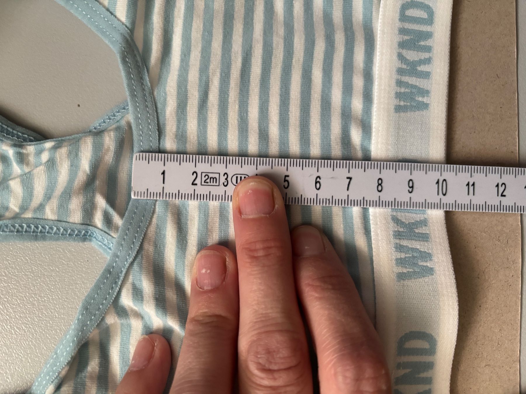 Biancheria intima: Bustier sport 134 - 140 neuf – Nuovo (secondo la descrizione) da Salvenach venduto da gwenwywar 2