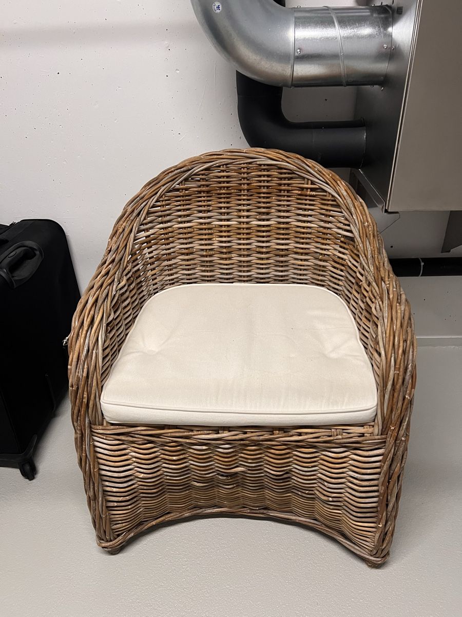 Poltrone: Wicker Sessel mit Sitzkissen – Usato da Luzern venduto da TIsabel