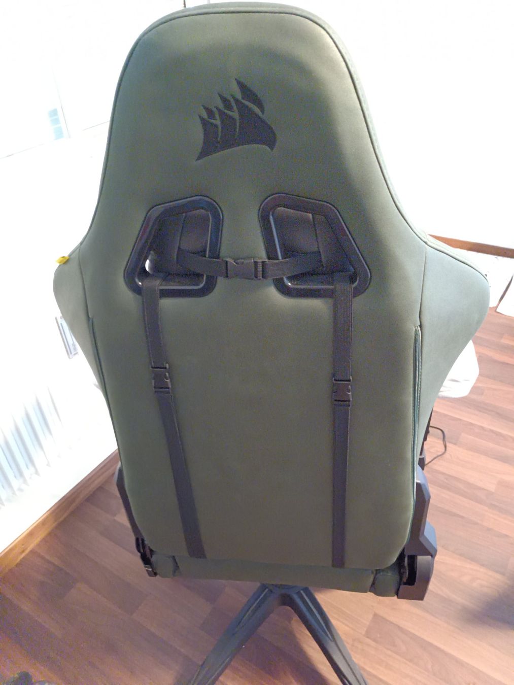 Corsair Stühle: Gaming Sessel CORSAIR TC100 – Neu (gemäss Beschreibung) aus Matzingen von Void99 1
