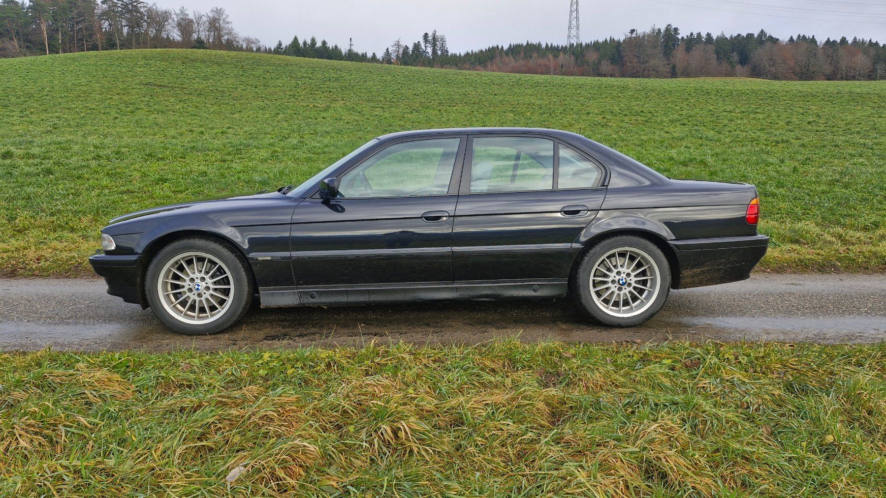 BMW Automobili: BMW 735i mit neuen Reifen – Usato da Ostermundigen venduto da jupiter3209 2