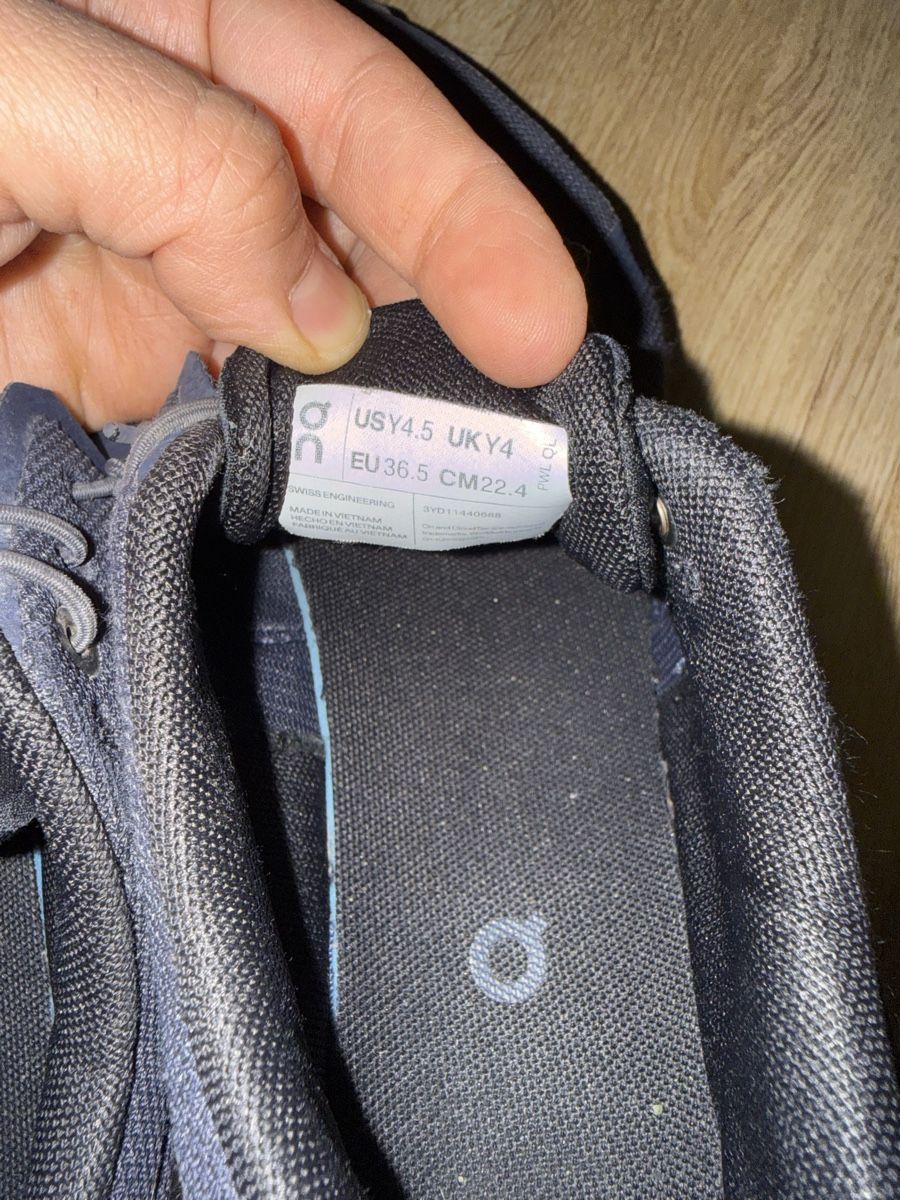 On Schuhe für Jungen: On cloud Gr.36.5  – Gebraucht aus Kloten von Privat2011 2