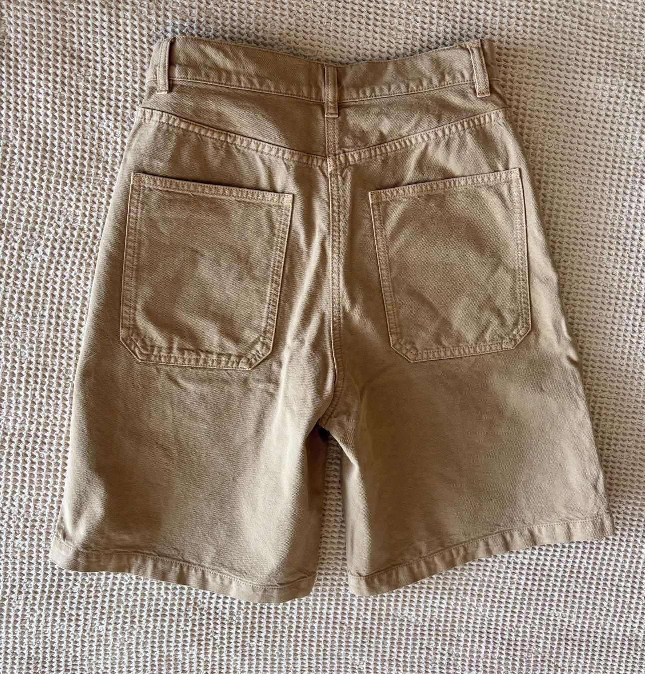 Arket Pantalons: Shorts Arket – Neuf (Voir description) à Winterberg ZH par vanilleinspiration 1