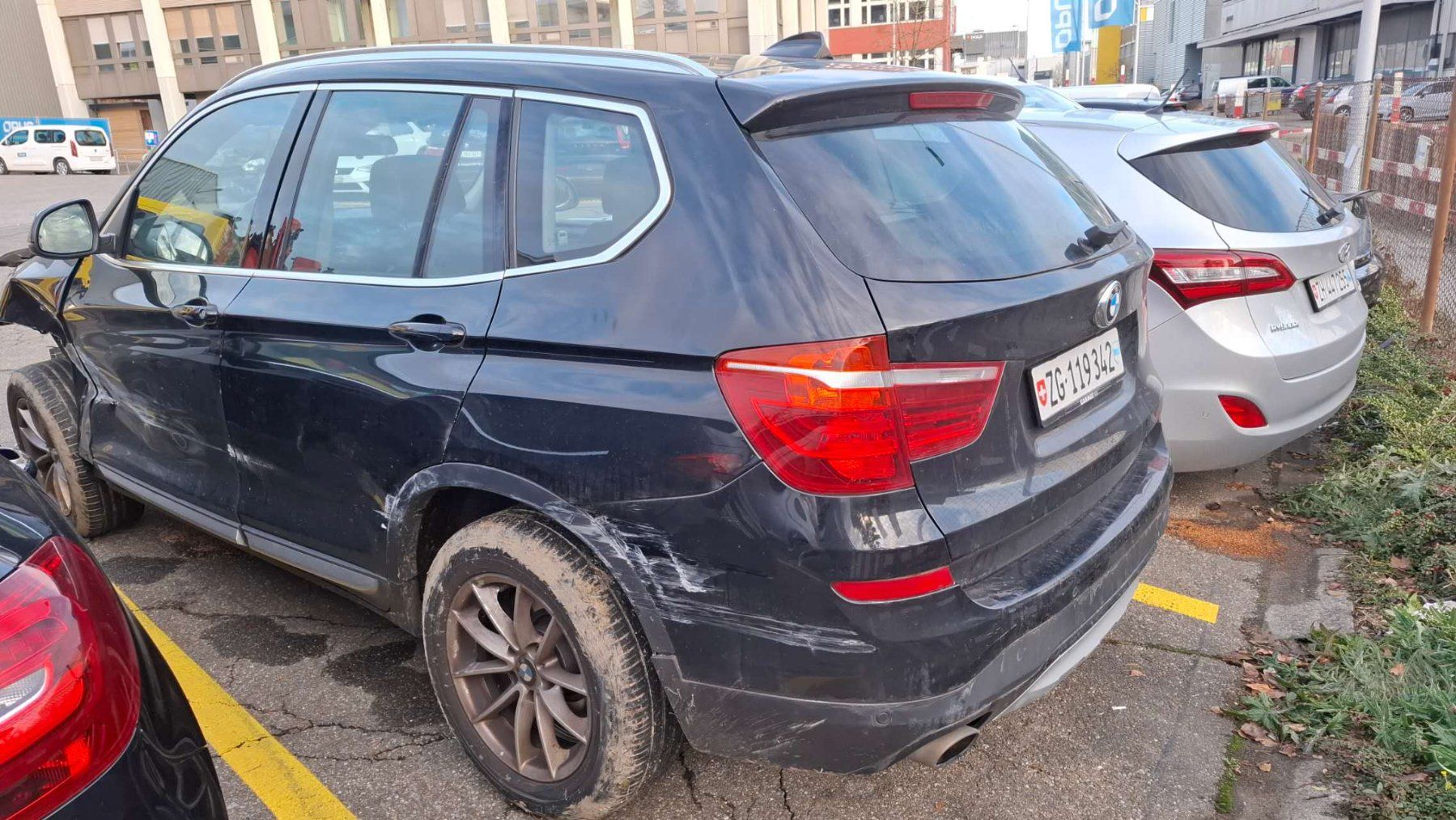 BMW Automobili: BMW X3 Unfallfahrzeug defekt ab Platz – Difettoso da Menzingen venduto da osk_zd6z 2