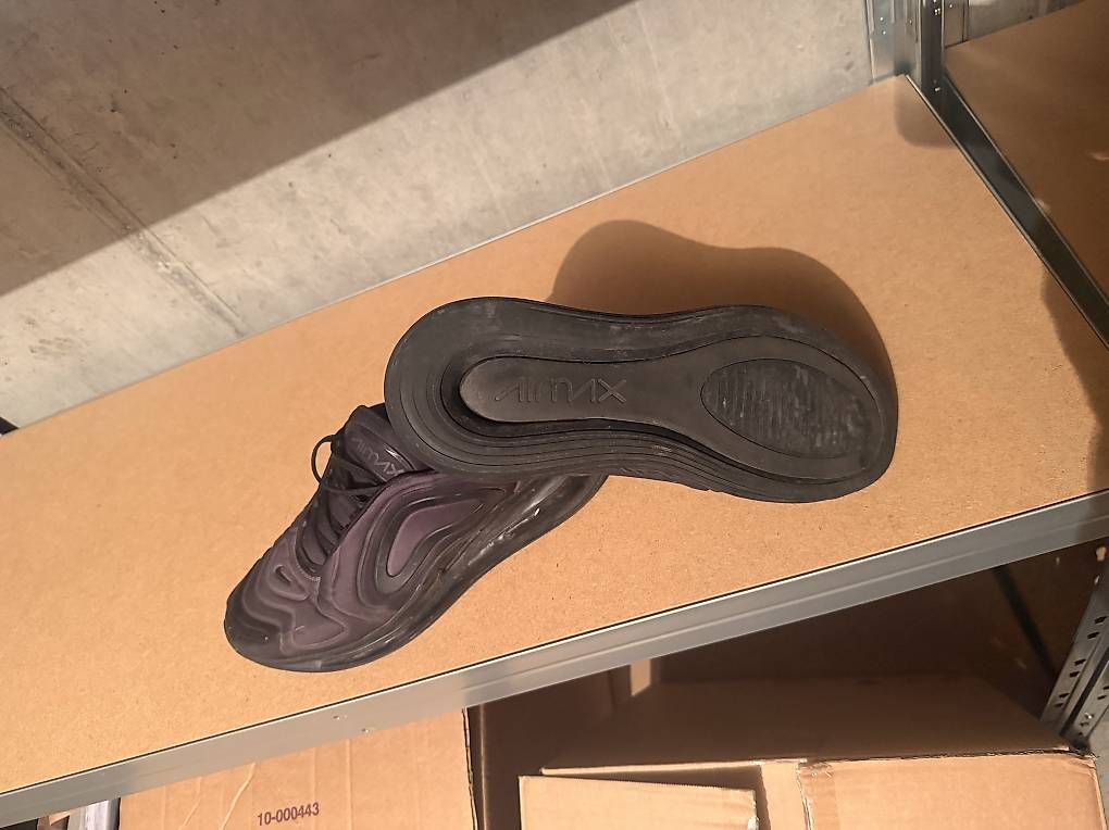 Scarpe da uomo: NIKE AIR MAX 270 SNEAKERS – Usato da Gümligen venduto da dav_s5rr 1