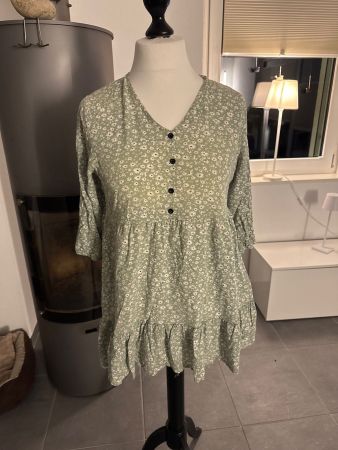 M.XO Kleid, Grösse XL, Blumenmuster, Sommerlich leicht!