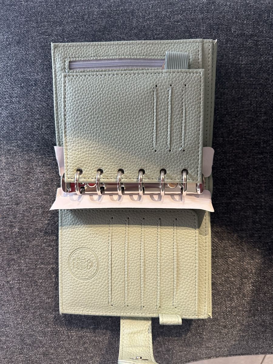 Portamonete: DE LUXE BINDER RINGBUCH A7 Neu Lime – Nuovo e nell'imballaggio originale da Aadorf venduto da mel_5b9w 4