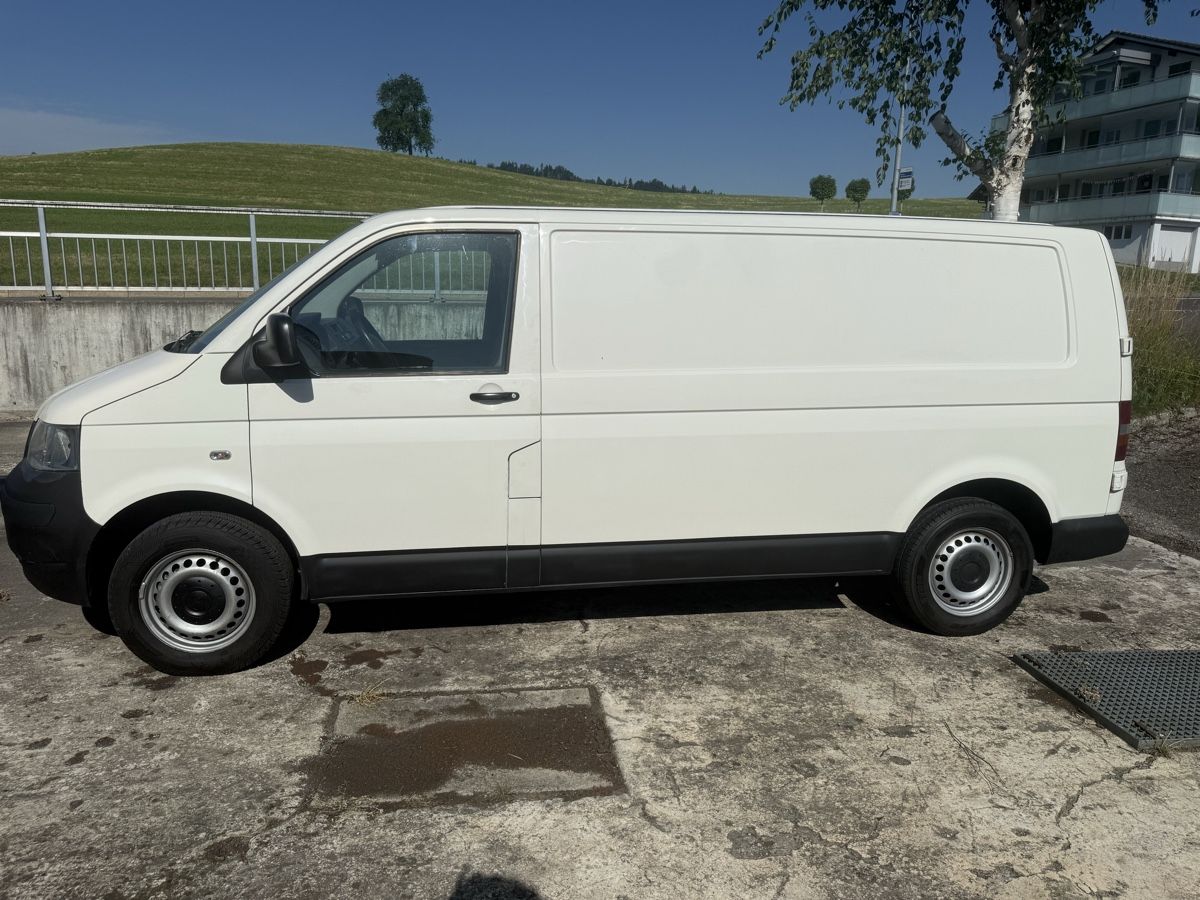 VW Véhicules utilitaires: VW T5 – D'occasion à Immensee par Finoli.ch 1