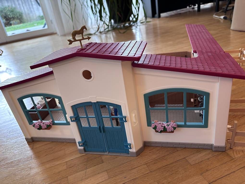 Giocattoli: Schleich Reithalle – Usato da Aarau Rohr venduto da mia_guapa 1
