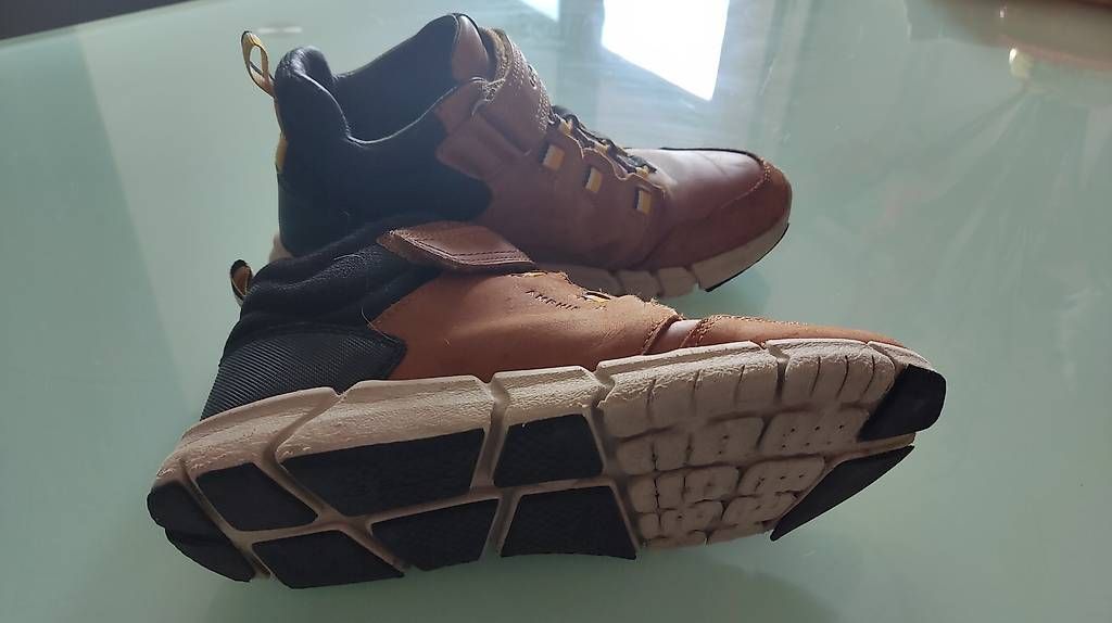 Scarpe per ragazzi: Kinderschuhe von Geox in Gr.37 – Usato da Zürich venduto da svi_dkg2 2