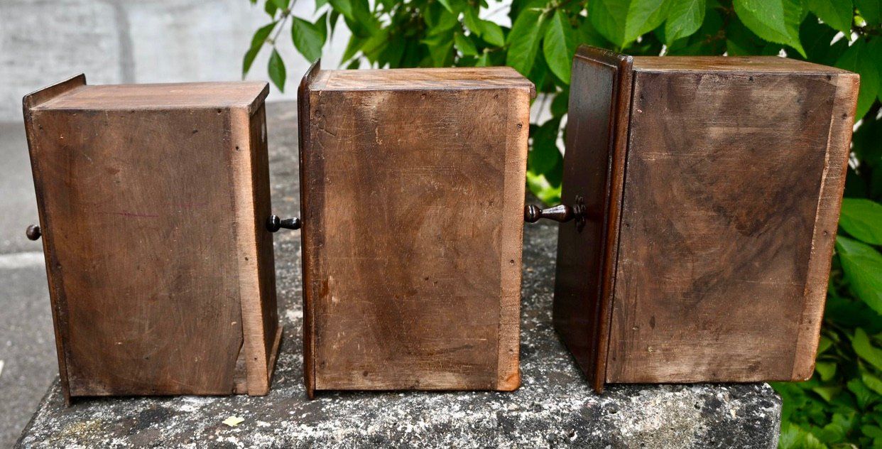 Caisses de transport: 3 handliche antike Apothekerschubladen ? qualitatives Holz – D'occasion à Pfaffhausen par mono_rec 6