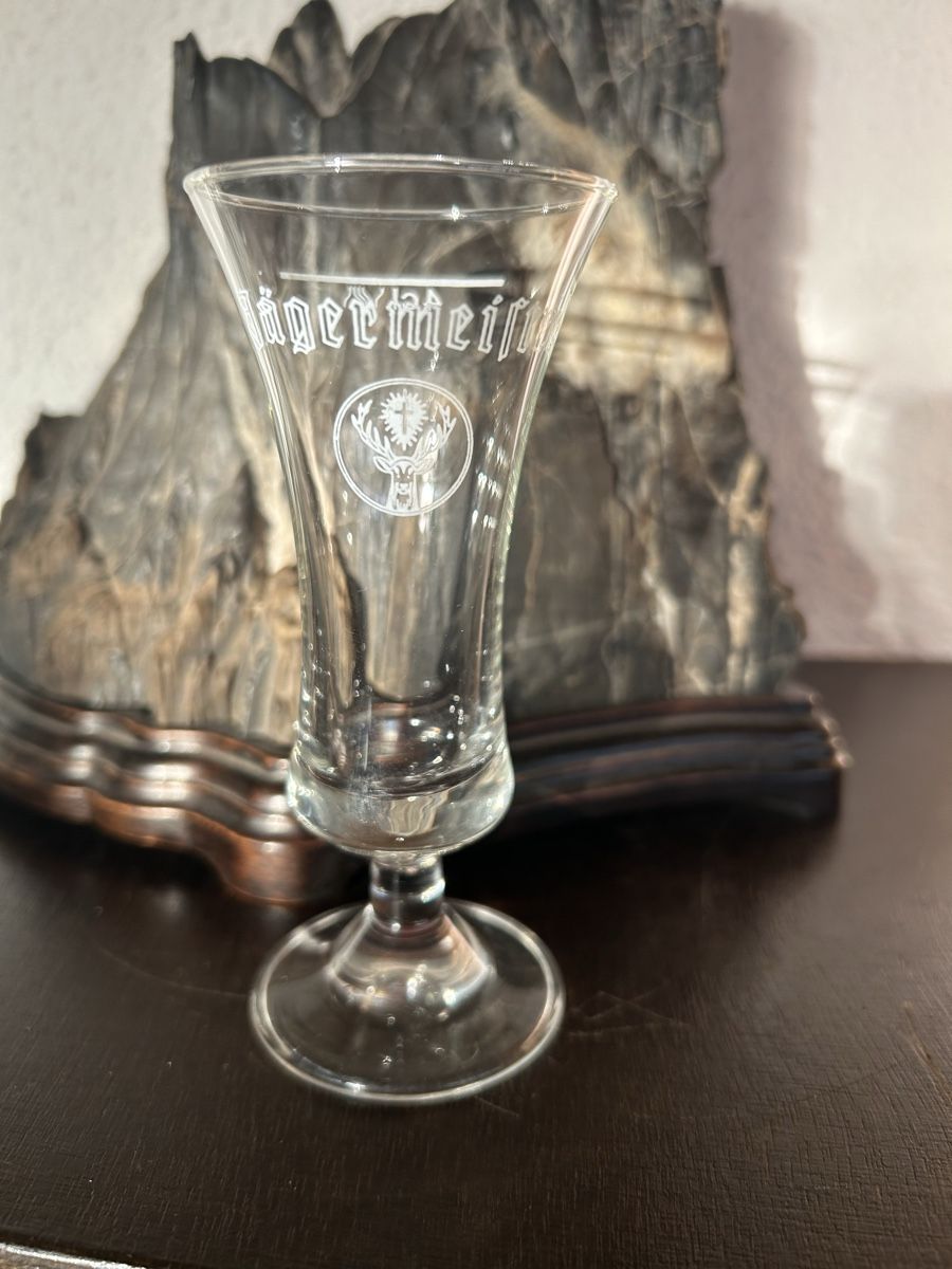 Bicchieri: Bicchiere Jägermeister – Usato da novaggio venduto da cam_5stl