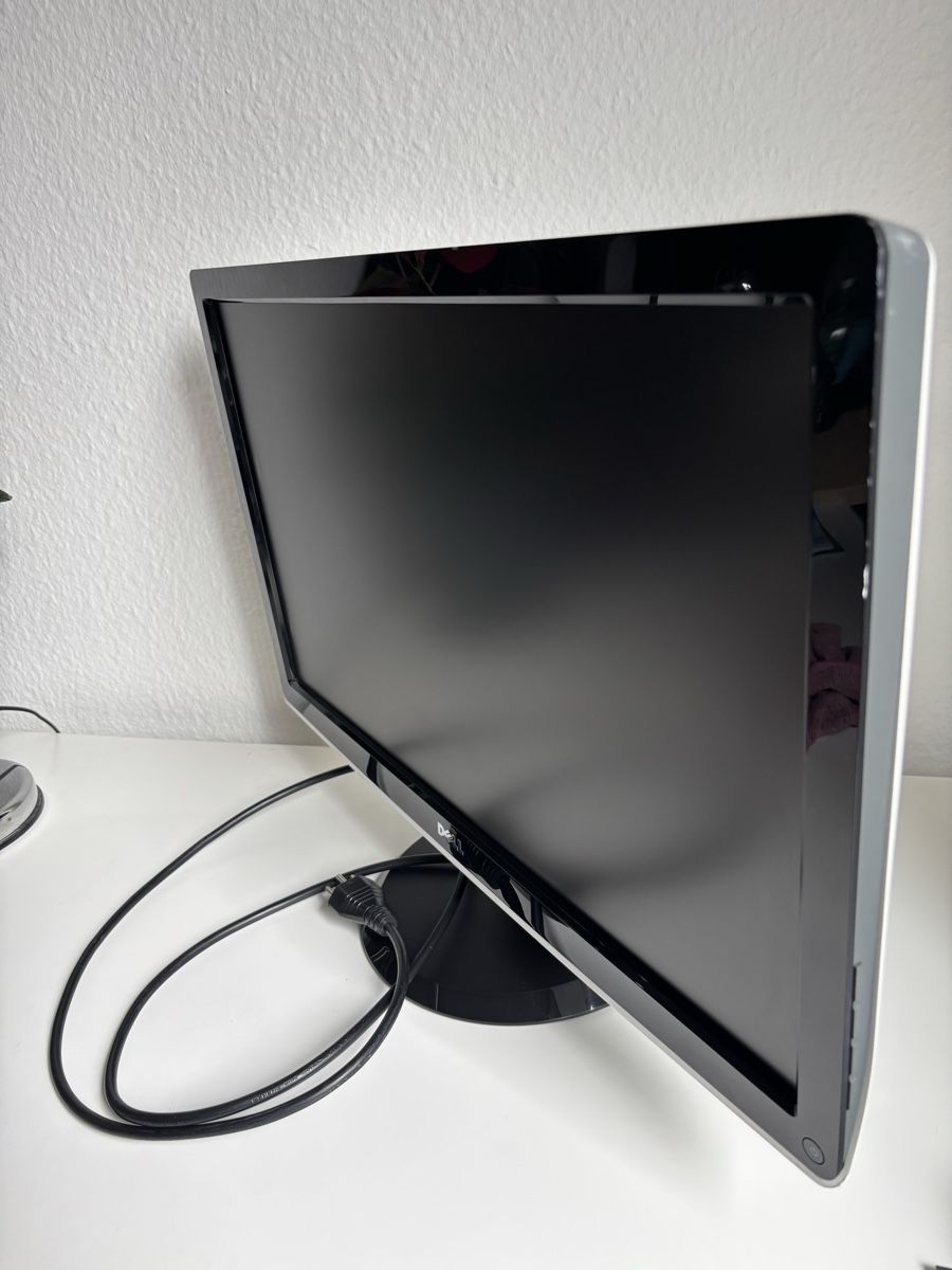 Dell Monitor: Dell Monitor – Usato da Zürich venduto da Dim777 2
