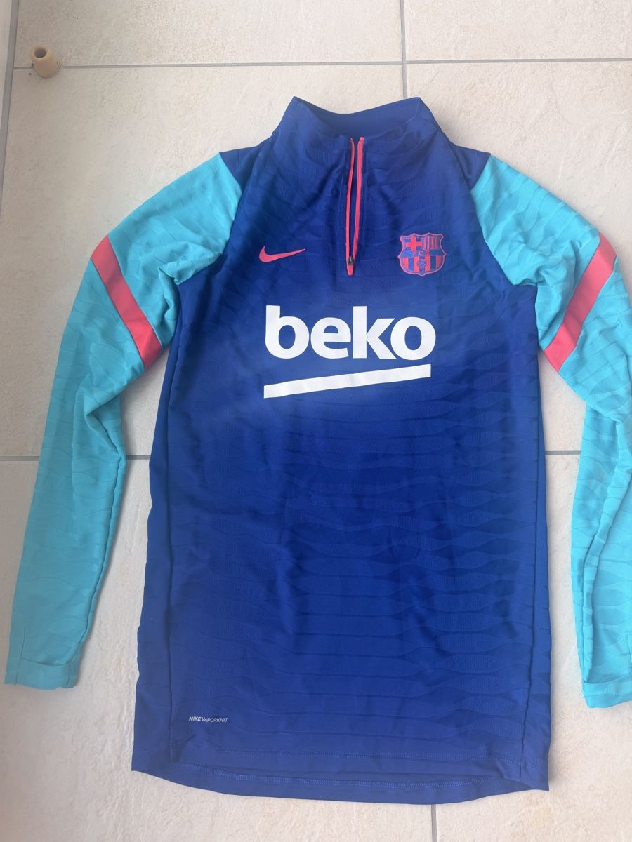 Nike Jacken: FC Barcelona Trainingsjacke  – Gebraucht aus Spiez von jer_ns6x
