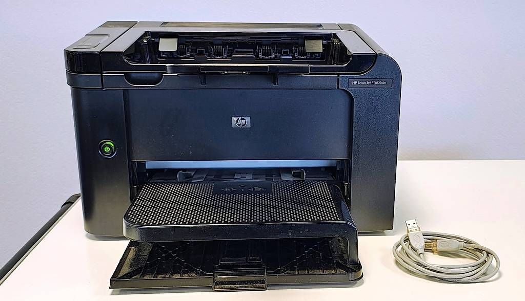 Hewlett Packard Stampanti: HP LaserJet Pro P1606DN Drucker – Usato da Bülach venduto da Surbetone 2