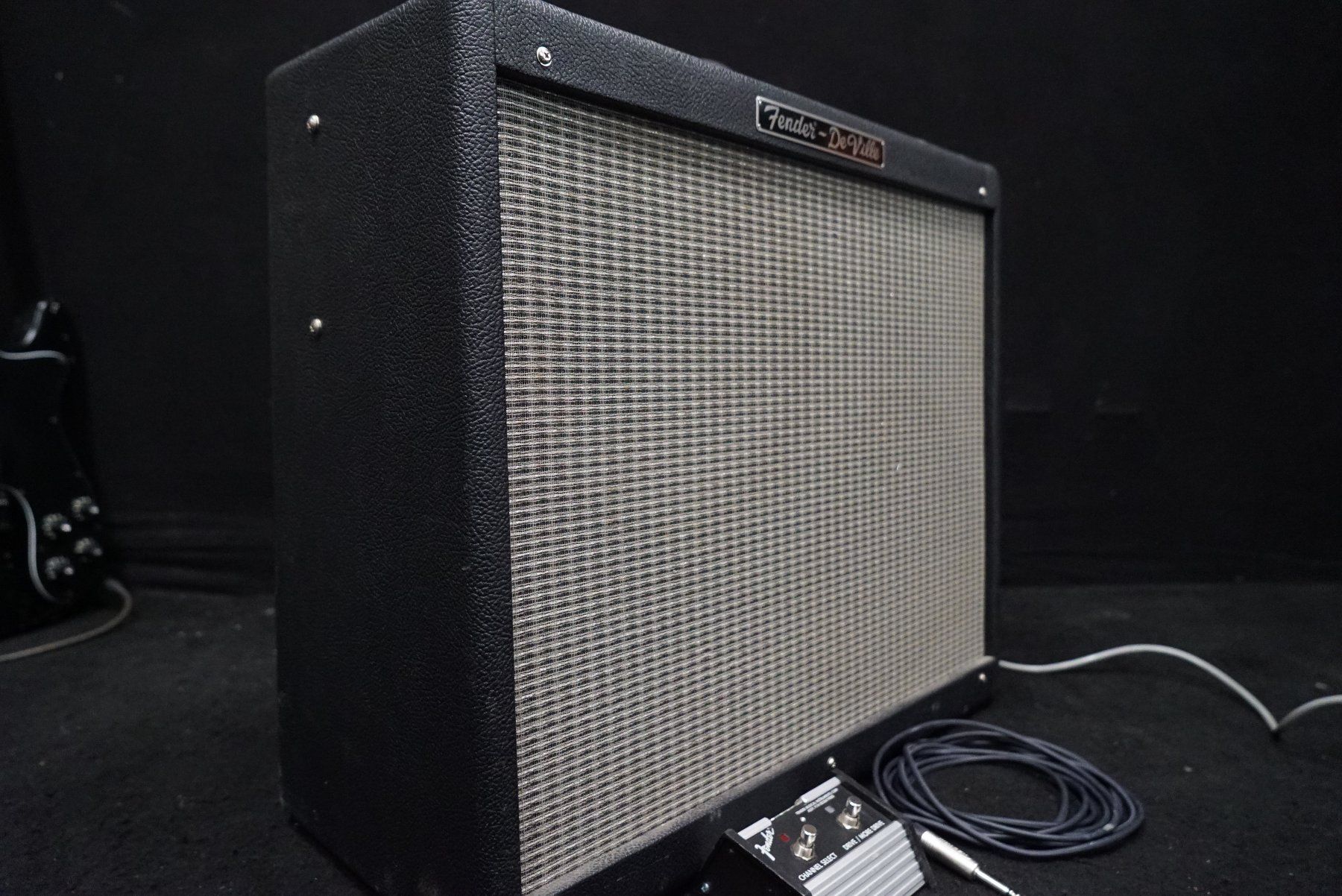 Fender Verstärker: Fender Hot Rod DeVille 212  serieI 230V Black – Gebraucht aus Ortschwaben von Musictrade 4