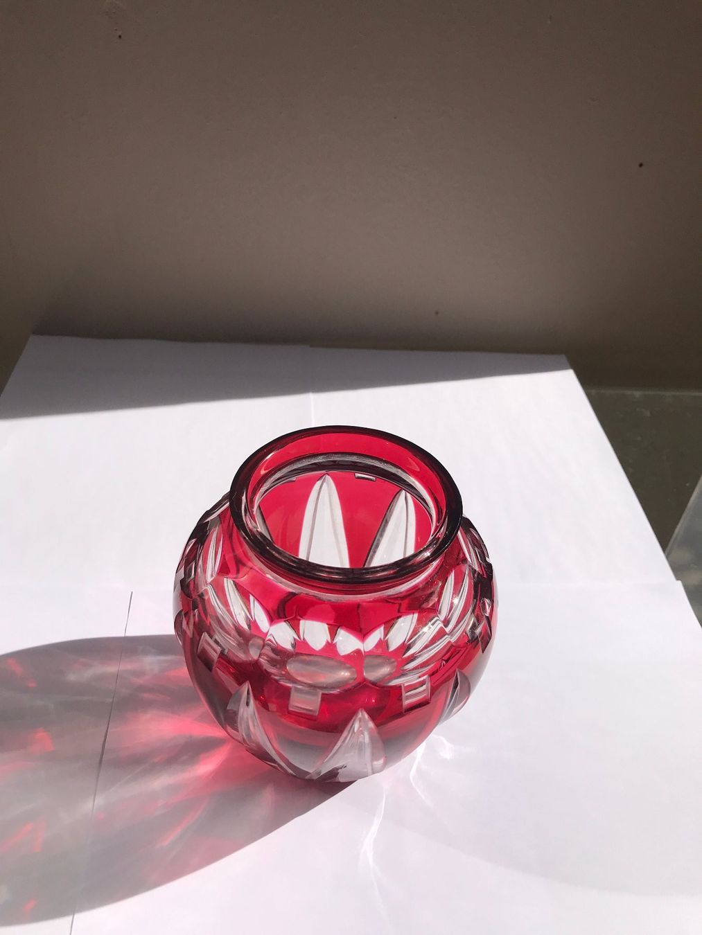 Vasen & Gefässe: Vase farbiges Kristall – Gebraucht aus Gossau ZH von Miautz 1