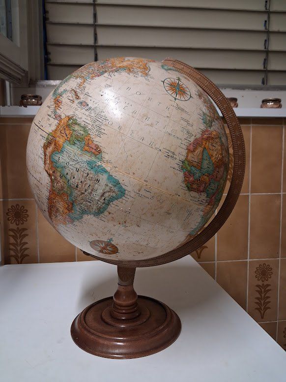 Altro in Decorazioni & Accessori: Globe époque guerre froide – Usato da Genève venduto da Bell-47 1