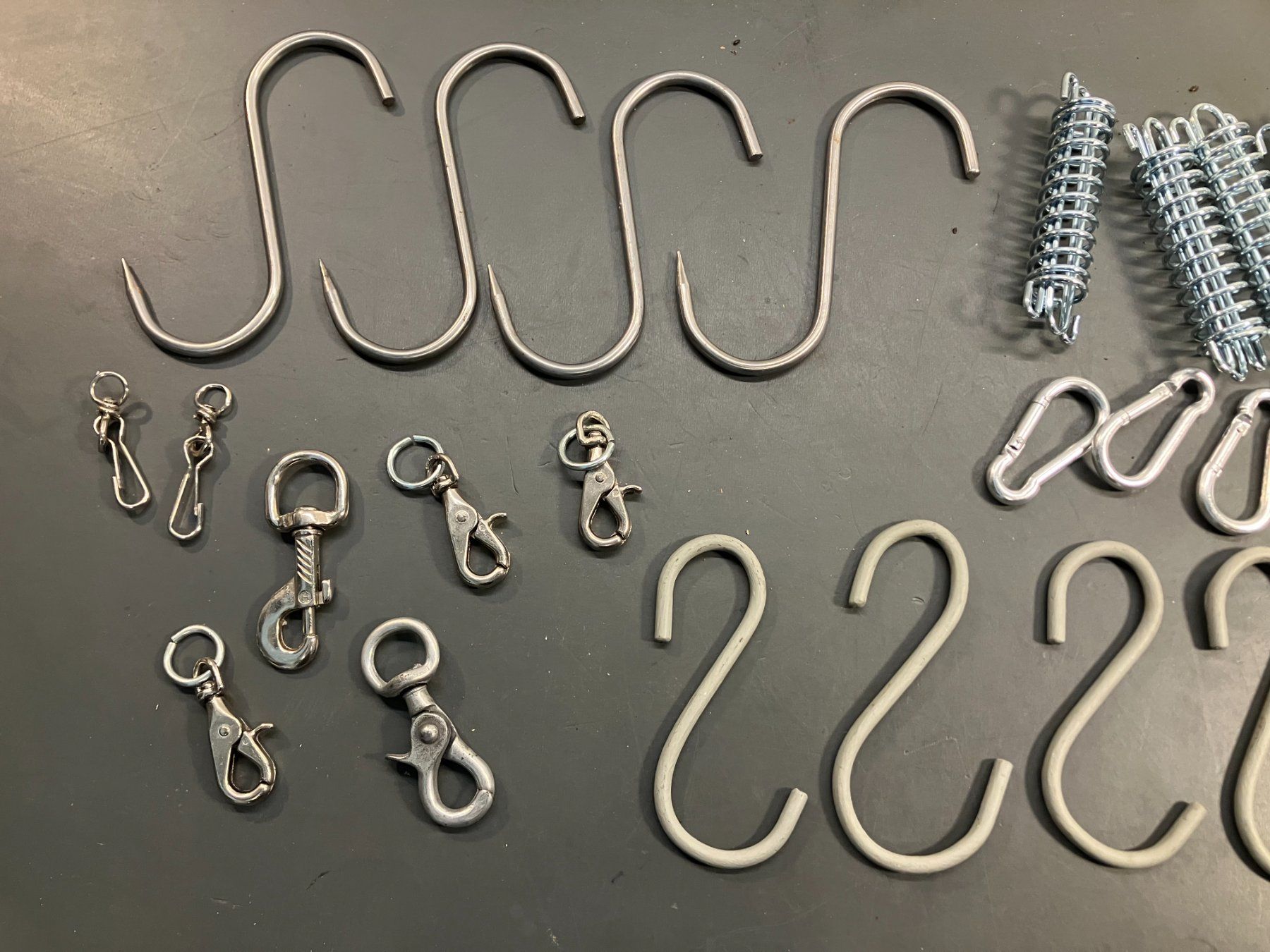 Attrezzatura da arrampicata: Posten div. Metall Karabiner, Hacken usw. ab 1.- – Usato da Lichtensteig venduto da Buy24International 3